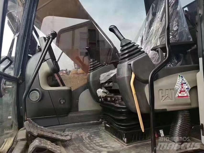 CAT 320 D 履带挖掘机