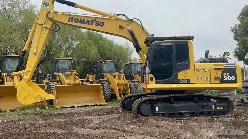 Komatsu pc200-8 履带挖掘机