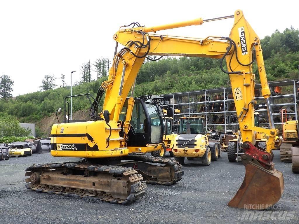 JCB JZ 235 LC 履带挖掘机