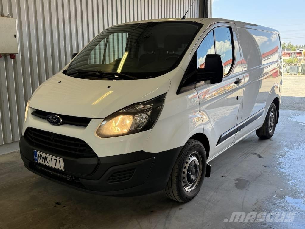 Ford Transit Custom 大型面包车