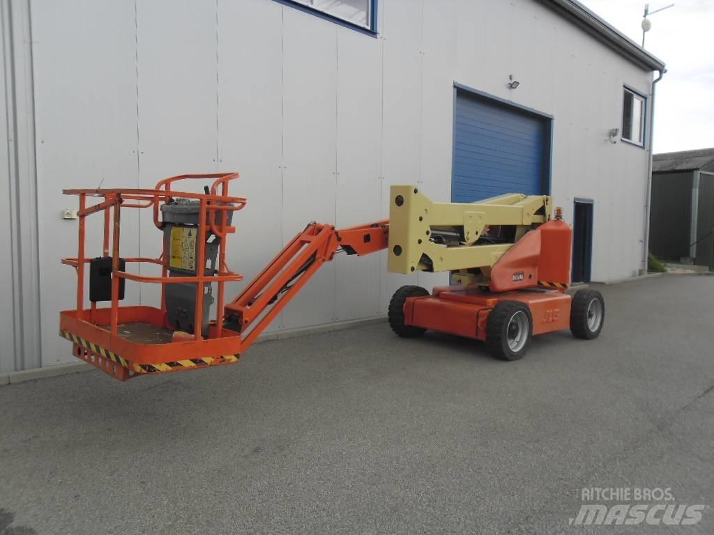 JLG E 450 AJ 曲臂高空工作平台