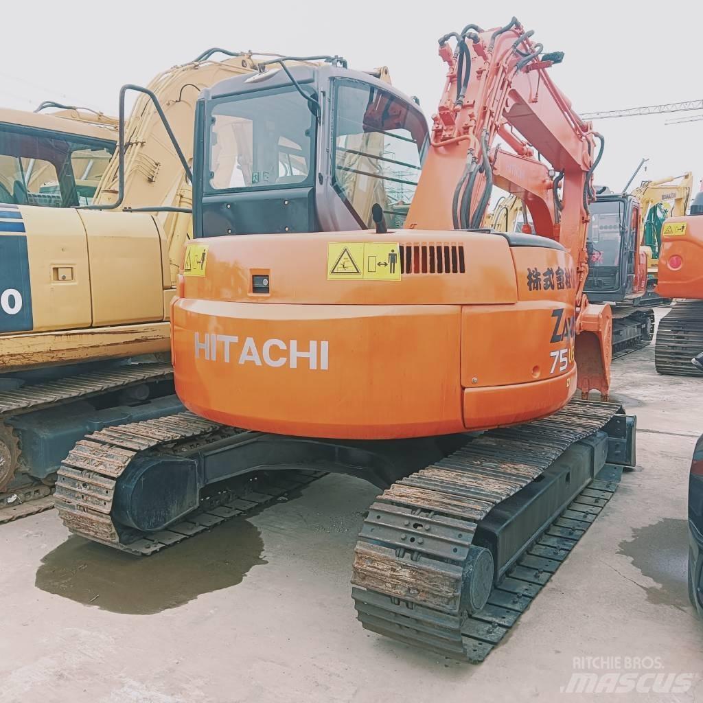 Hitachi ZX 75 US 中型挖掘机