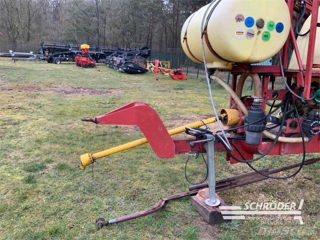 Hardi 462 TY 牵引式喷雾机