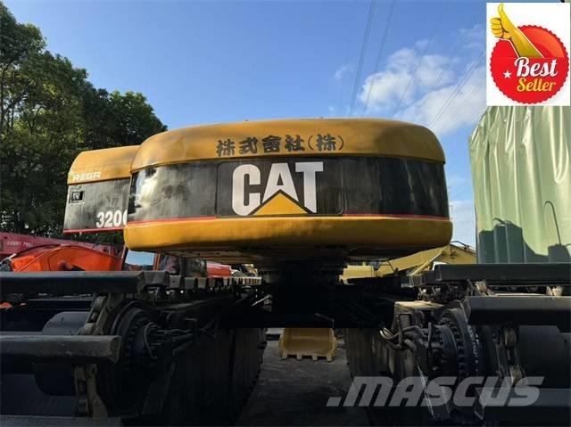CAT 320 C 水陆两栖挖掘机