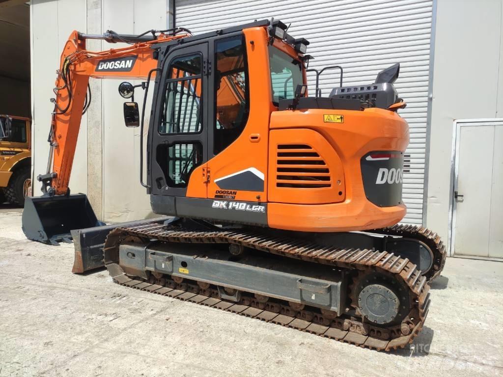 Doosan DX 140 LCR-7 履带挖掘机