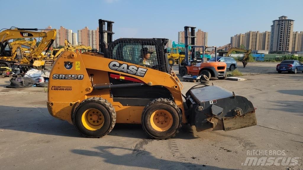 CASE SR 250 滑移装载机