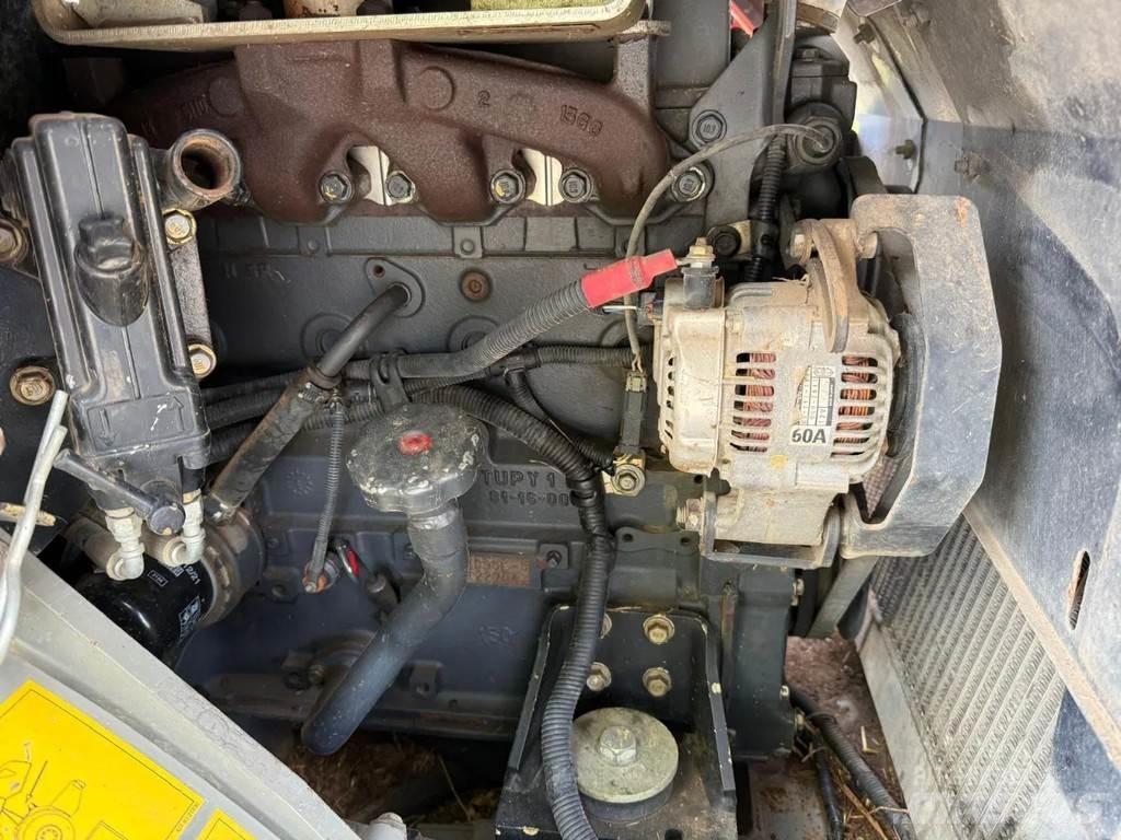 Komatsu WA70-5 轮式装载机