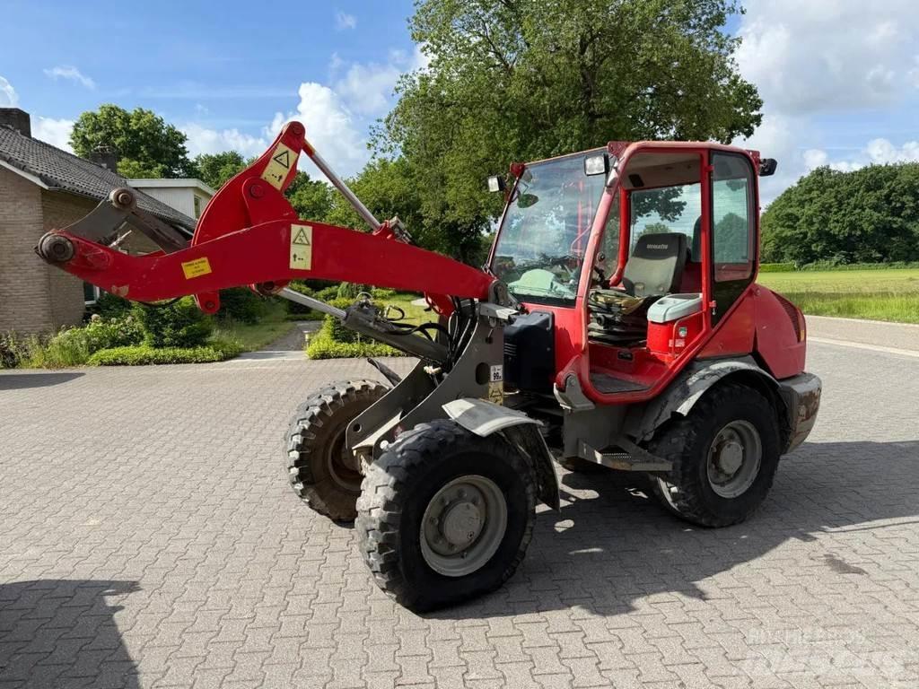 Komatsu WA70-5 轮式装载机