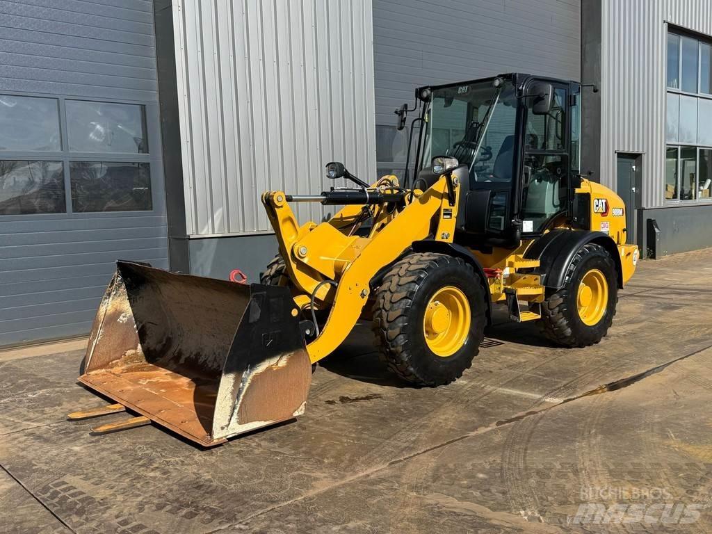 CAT 908M 轮式装载机