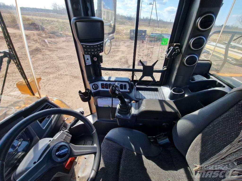 Hyundai HL 960 轮式装载机