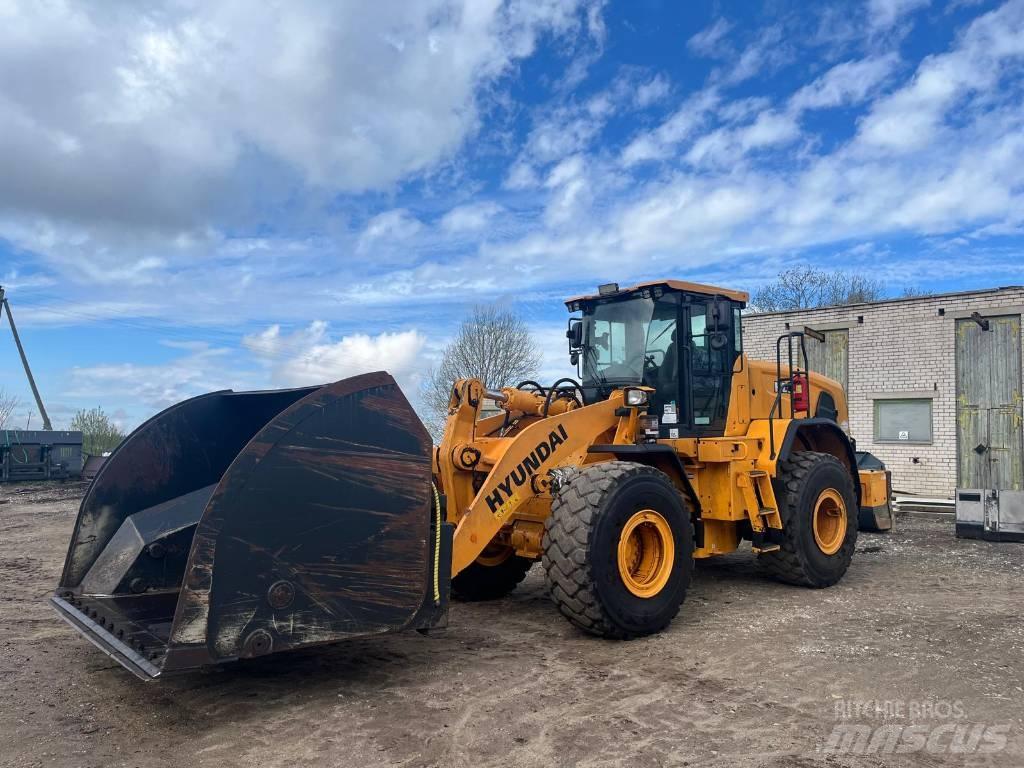 Hyundai HL 960 轮式装载机