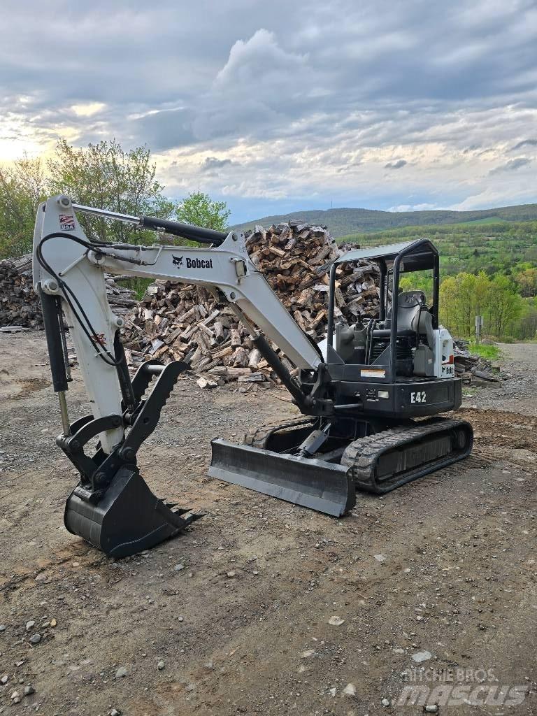 Bobcat E42 小型挖掘机
