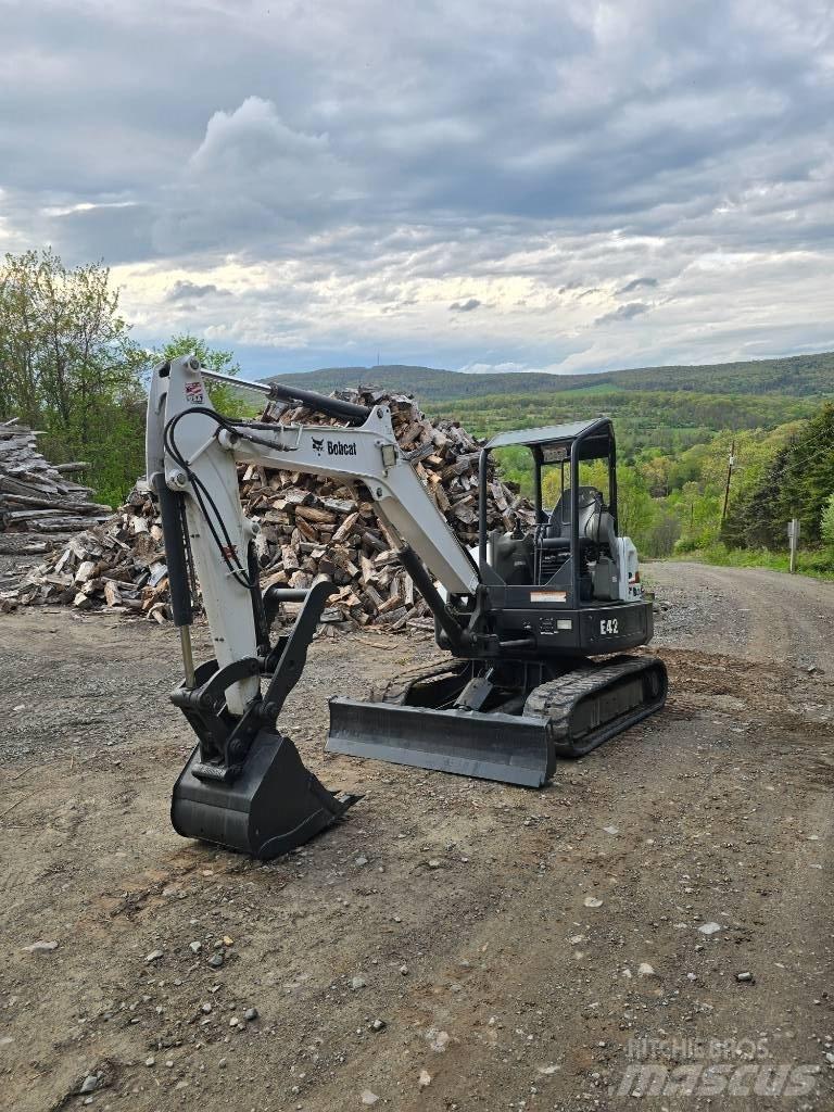 Bobcat E42 小型挖掘机