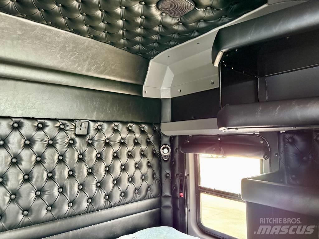 Kenworth T800 牵引车