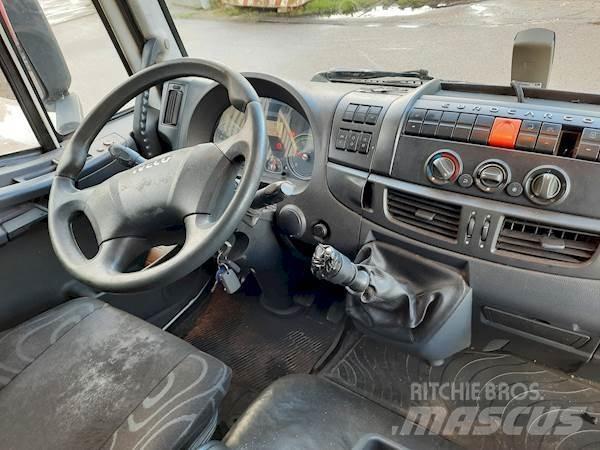 Iveco 120E22 平板车