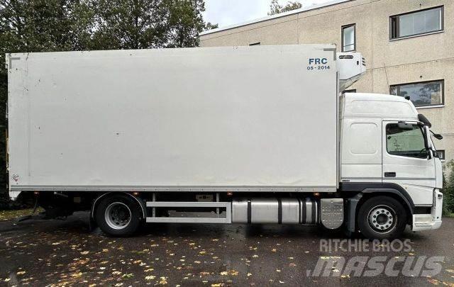 Volvo FM-4X2R 厢式货车