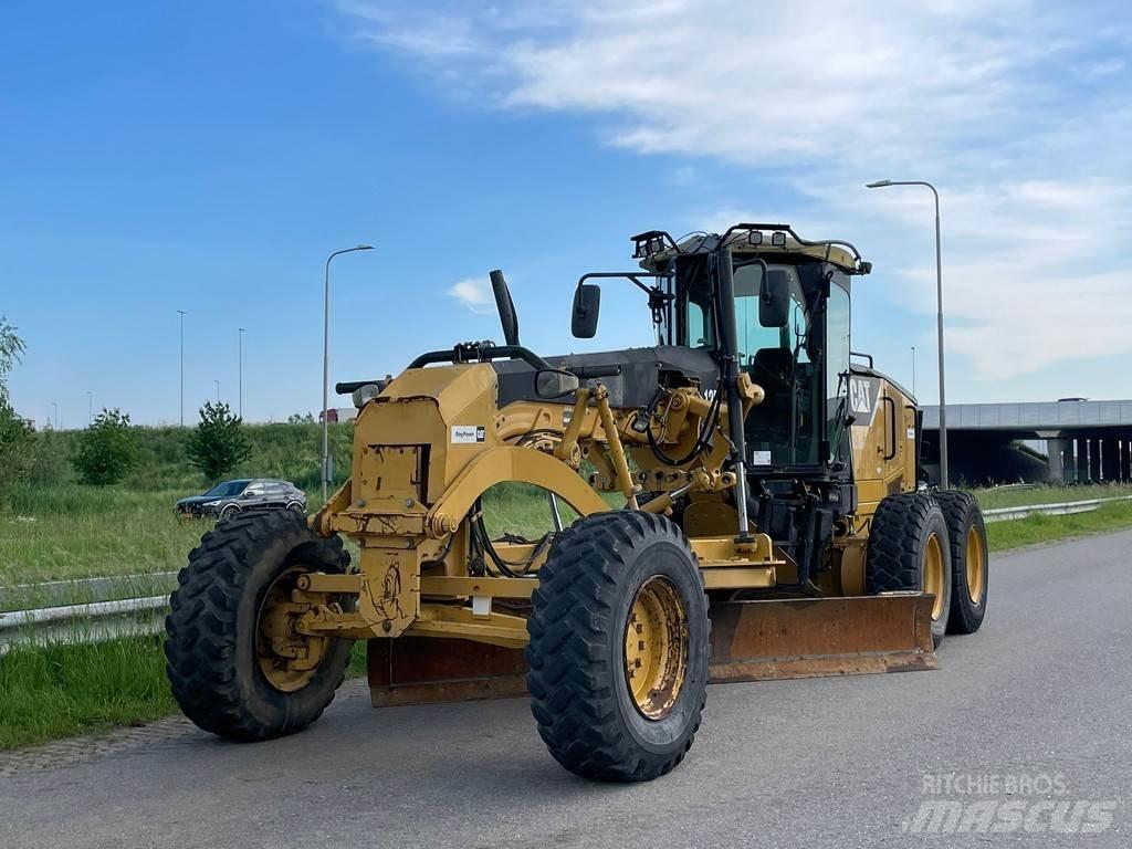 CAT 12M 平地机/推土机