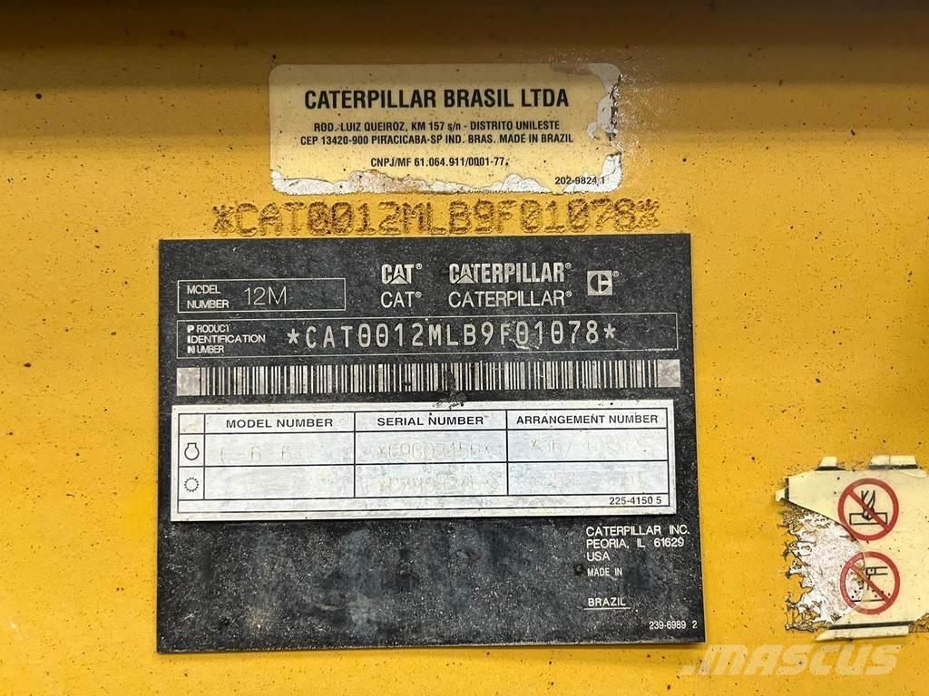 CAT 12M 平地机/推土机
