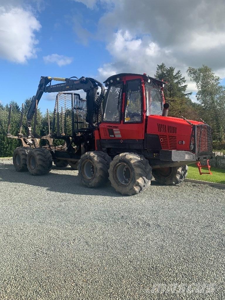 Komatsu 835 集运机
