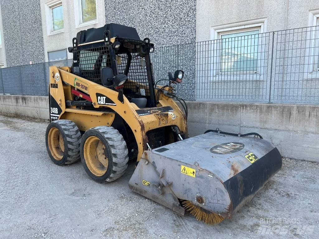 CAT 248 B HF-XPS 滑移装载机