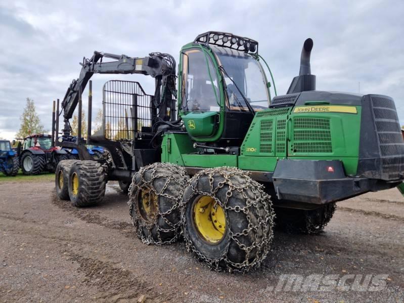 John Deere 1110 G 集运机