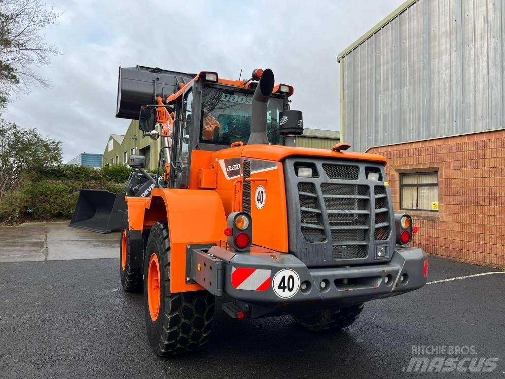 Doosan DL200-5 轮式装载机