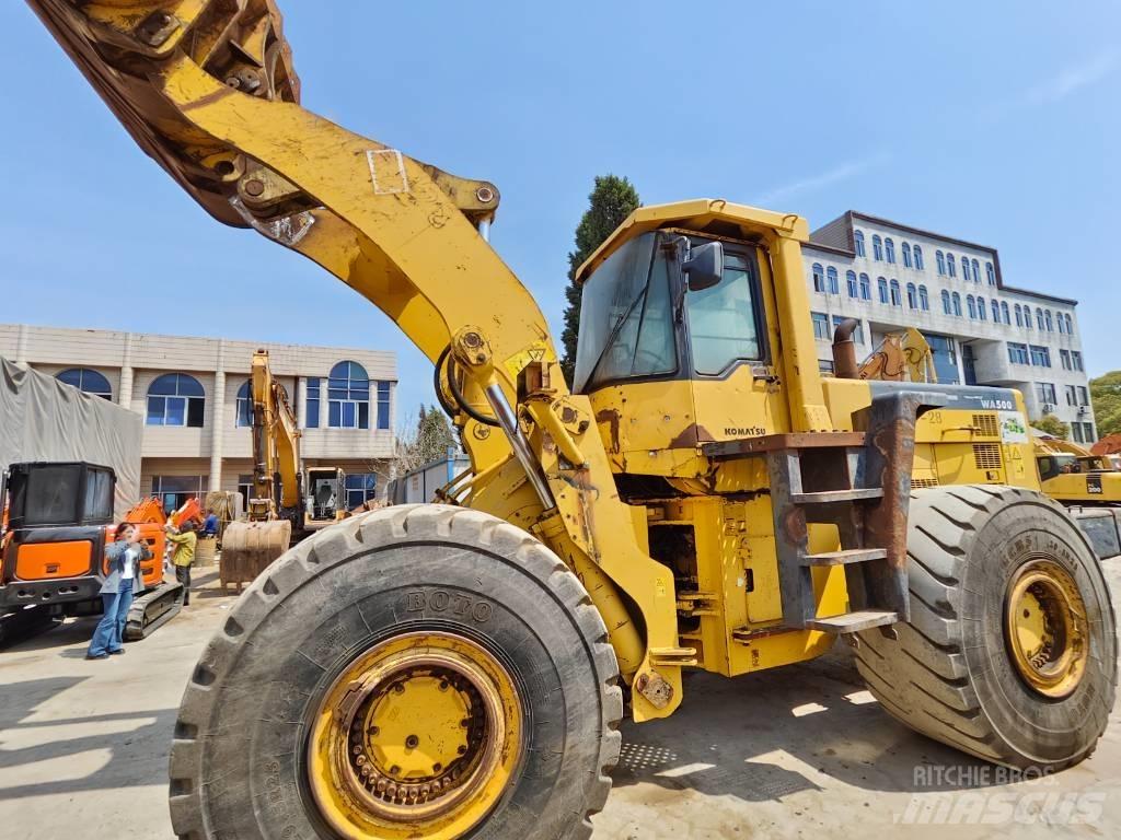 Komatsu WA 500 轮式装载机