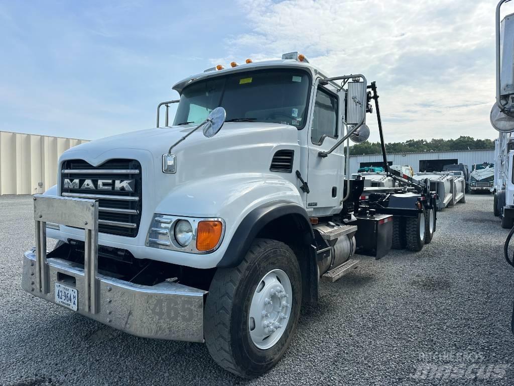 Mack CV 713 可拆卸式卡车