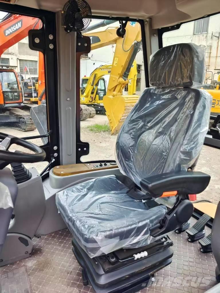 CAT 420 F 反铲装载机