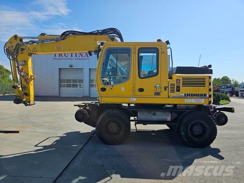 Liebherr A 900 C ZW 轮式挖掘机