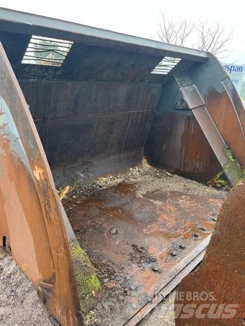 Volvo L 150 前装载配件