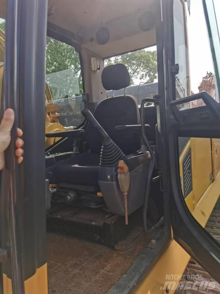 Komatsu PC 400-7 履带挖掘机