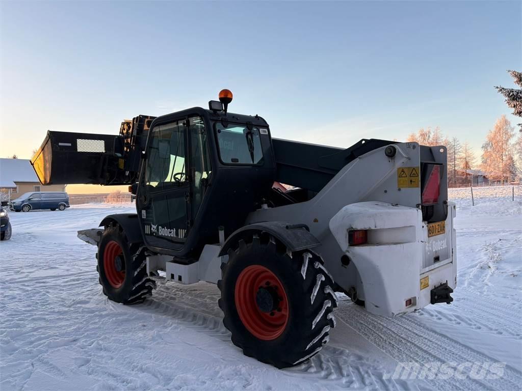 Bobcat T40170 伸缩臂叉装车|叉装车