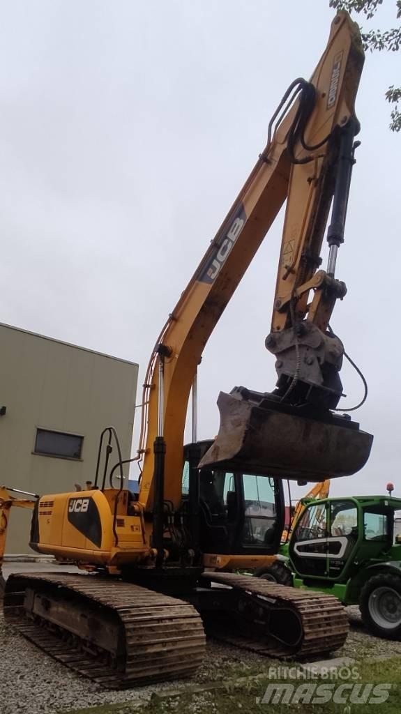 JCB JS 220 LC 履带挖掘机