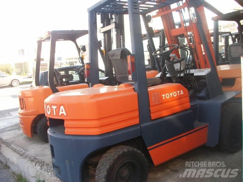 Toyota 5 FD 30 柴油叉车