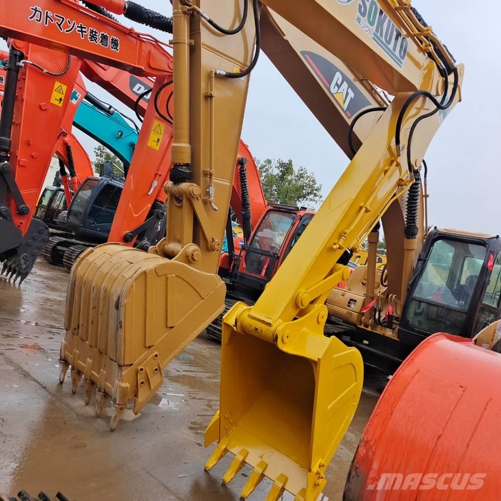 Komatsu PC 130-7 履带挖掘机