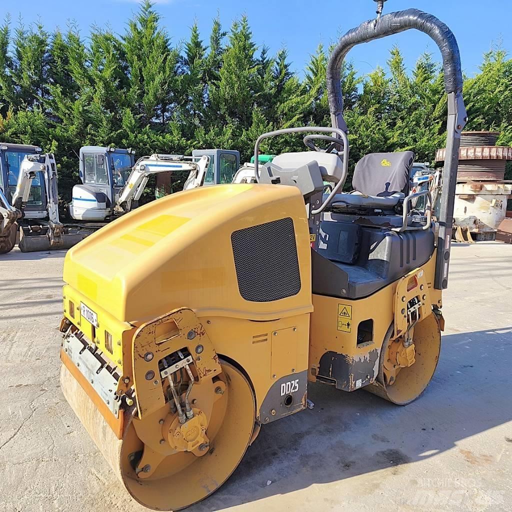 Volvo DD 25 双轮压路机
