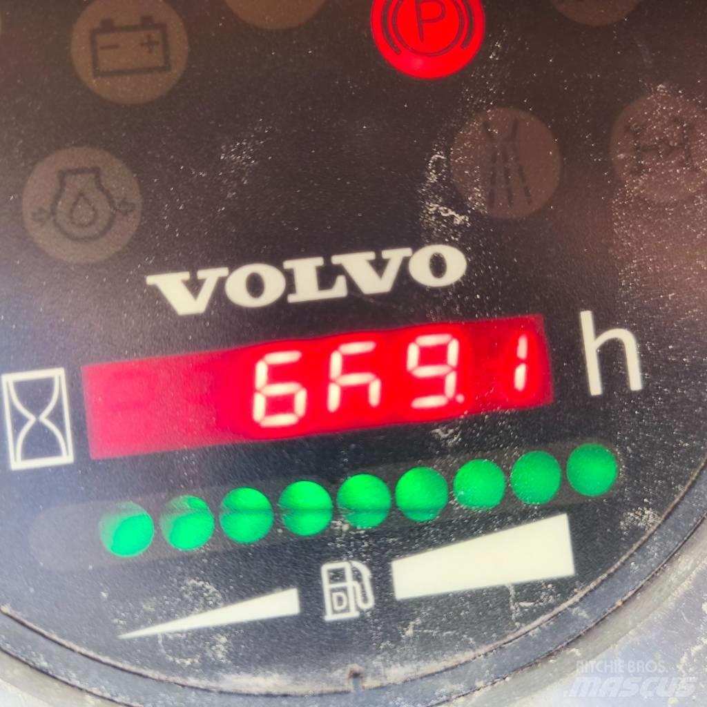 Volvo DD 25 双轮压路机