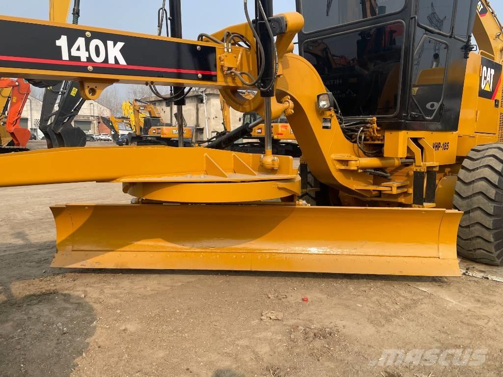 CAT 140 K 平地机/推土机