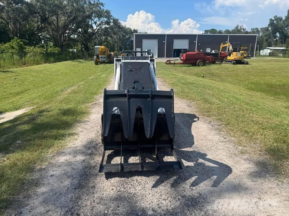 Bobcat MT 100 滑移装载机