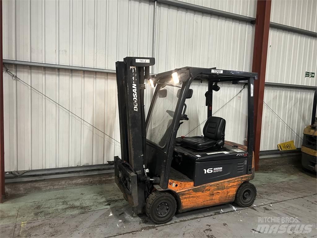 Doosan B16X-5 电动叉车
