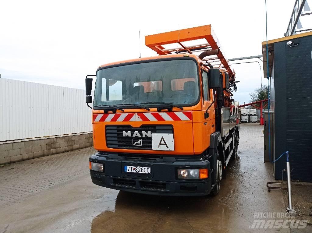 MAN F 2001 油罐车