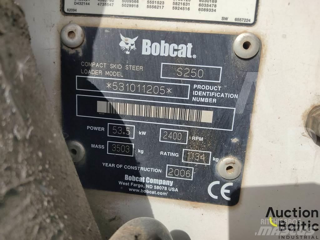 Bobcat S 250 滑移装载机