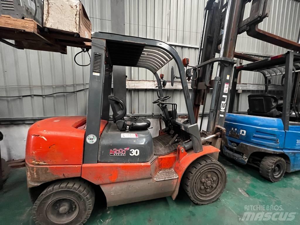 Heli CPCD 30 柴油叉车