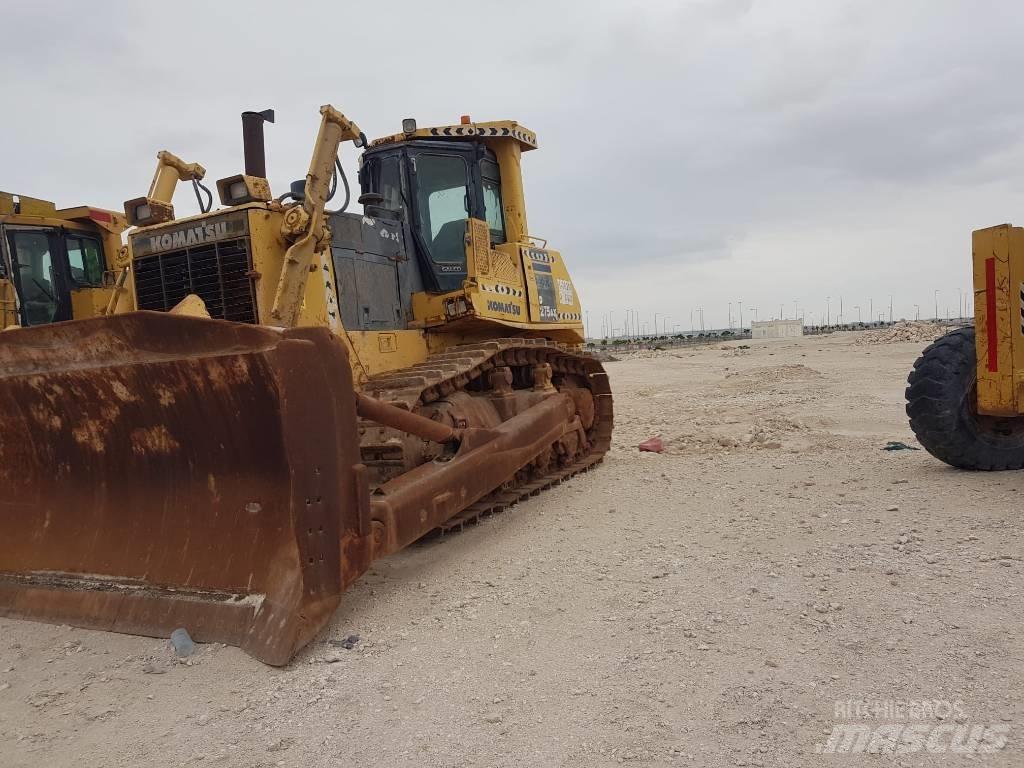 Komatsu D 275 AX 履带式推土机