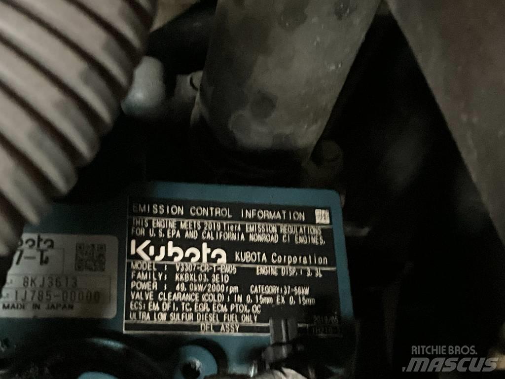 Kubota KX 080-4 A 2 中型挖掘机