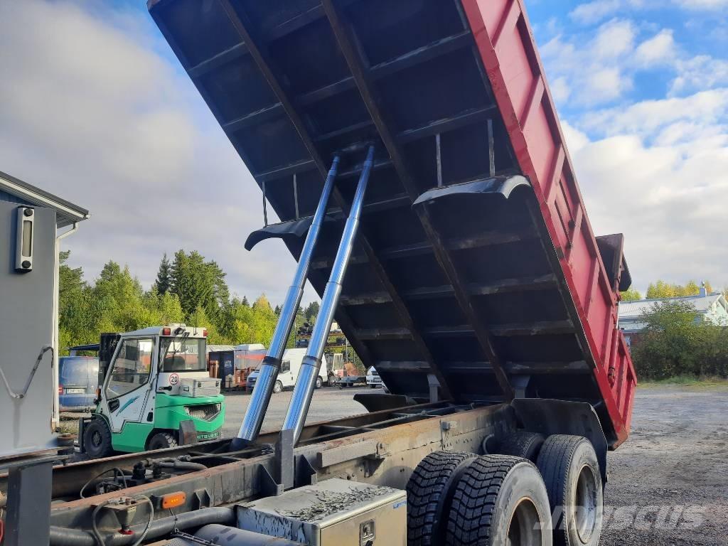 Scania 113 自卸式货车