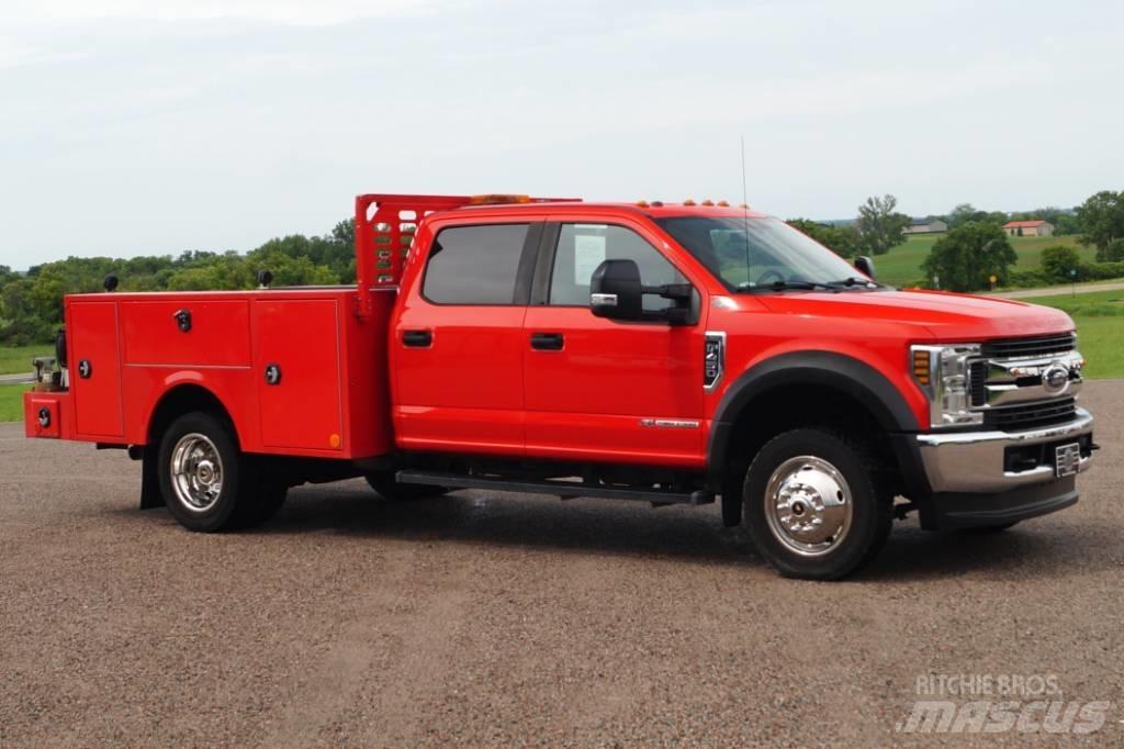 Ford F 450 XLT SD 皮卡车
