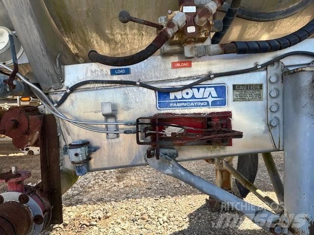  NOVA MC307 7000 GAL 罐式拖车