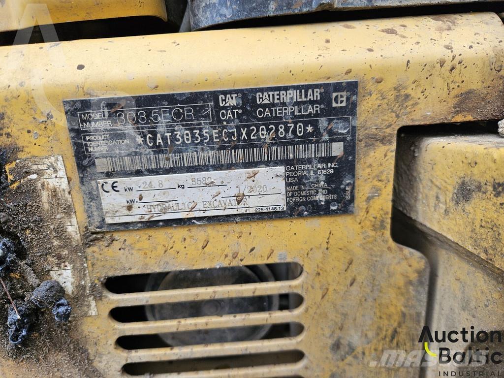 CAT 303.5 E CR 小型挖掘机